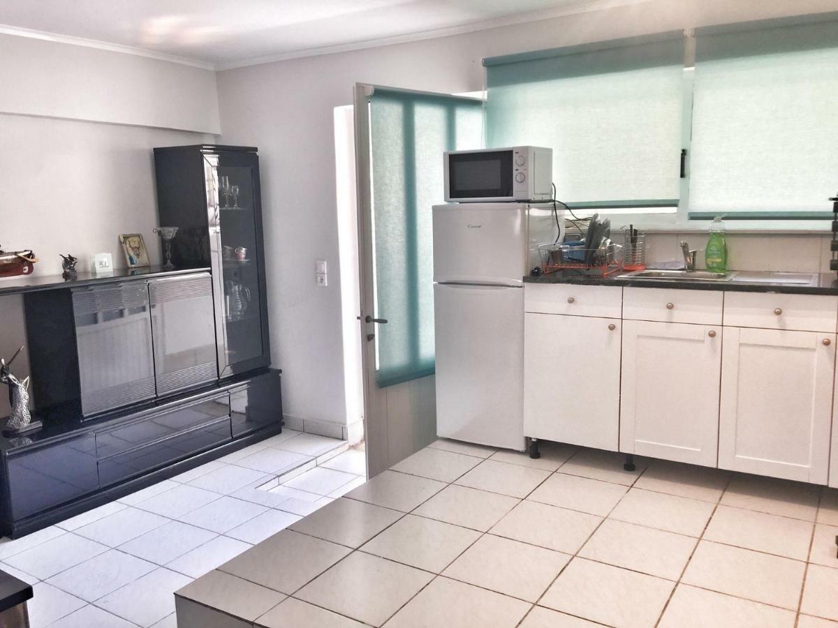 Renovated Apt 100M From Beach Wifi Ac Анависос Екстериор снимка