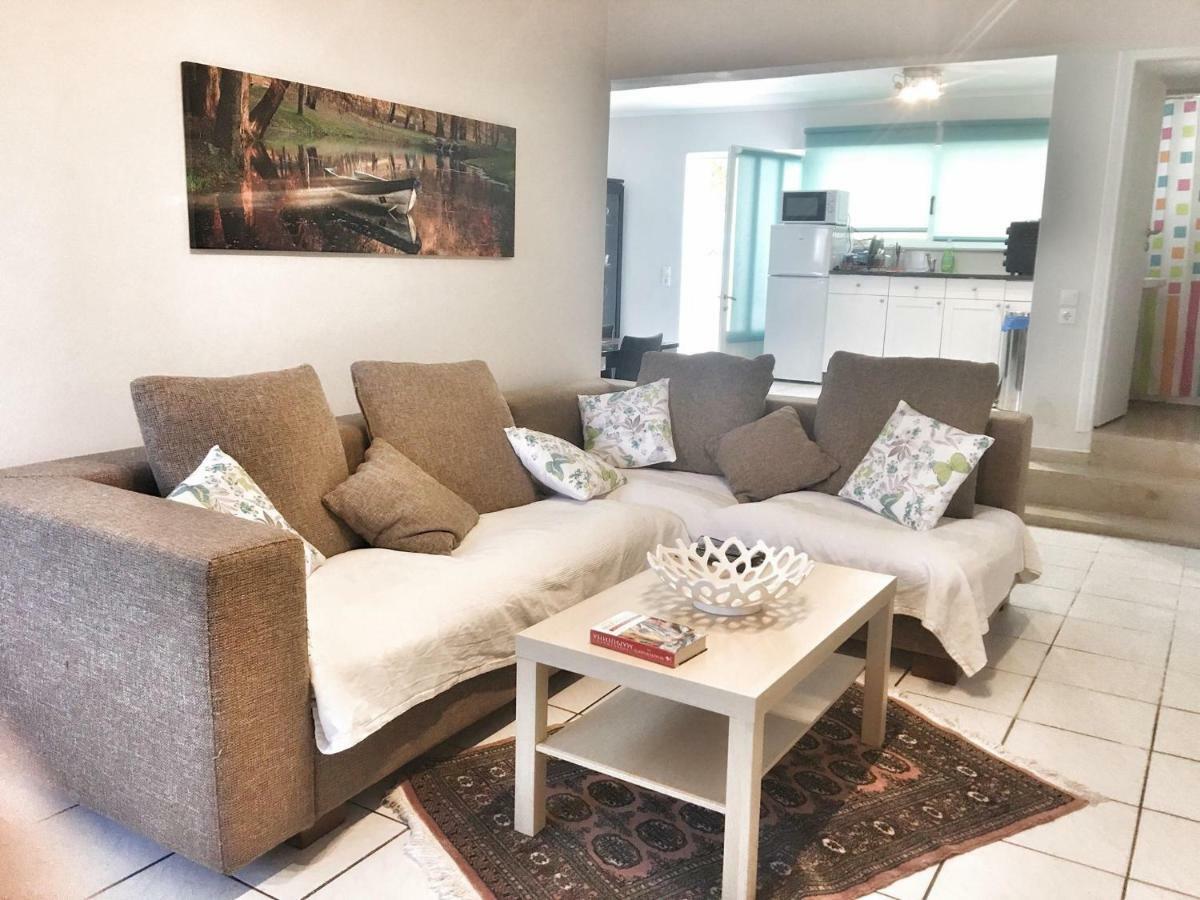 Renovated Apt 100M From Beach Wifi Ac Анависос Екстериор снимка