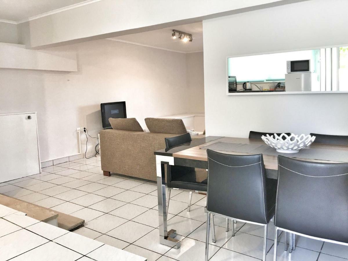 Renovated Apt 100M From Beach Wifi Ac Анависос Екстериор снимка